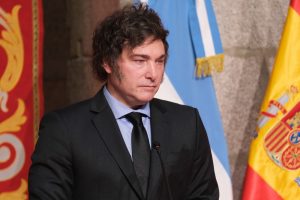 ミレイ大統領推奨のミームコイン「LIBRA」は詐欺だったのか？ 価格操作疑惑で大統領自身も捜査対象に