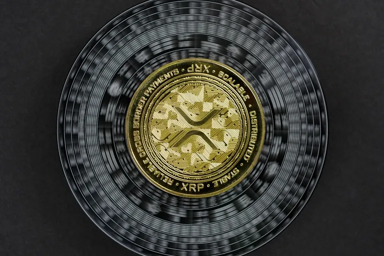 過去1ヶ月で9億XRPが移動、大口投資家の動きか