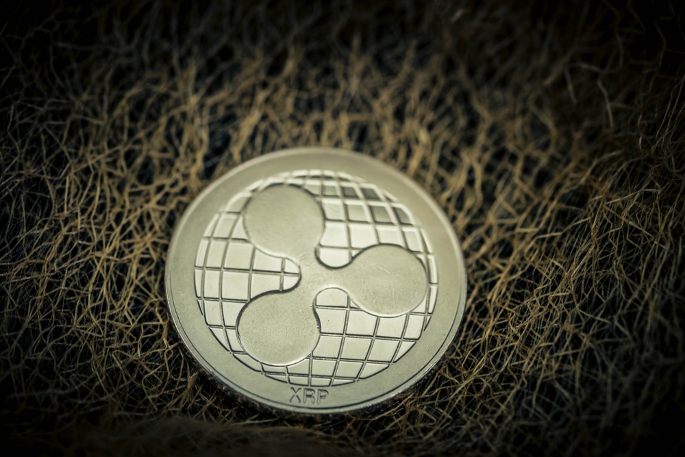 リップルとビットコインの溝深まる？サトシ像めぐりCEOに厳しい声