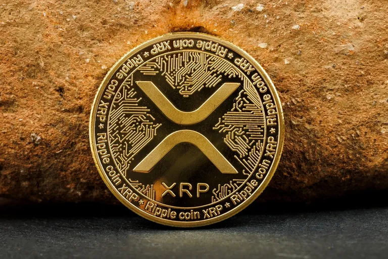 XRP（リップル）、大口の大量売却は続くのか？2.8ドル攻防戦