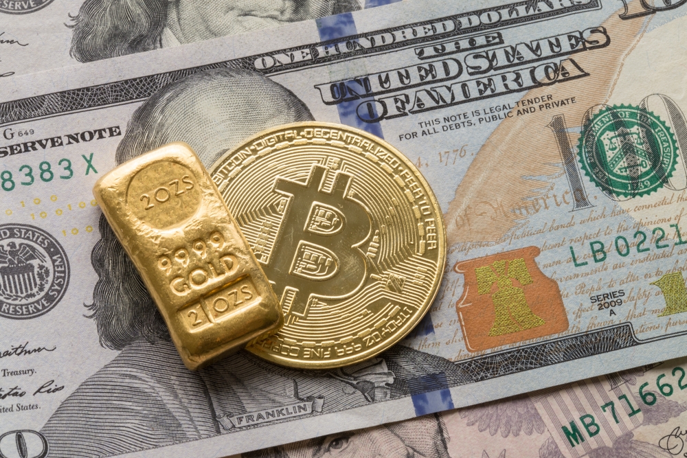 金とビットコイン、安全資産の双璧として市場の注目集める