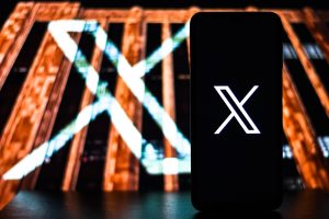 X、予測市場ポリマーケットと提携｜情報の未来はどう変わる？