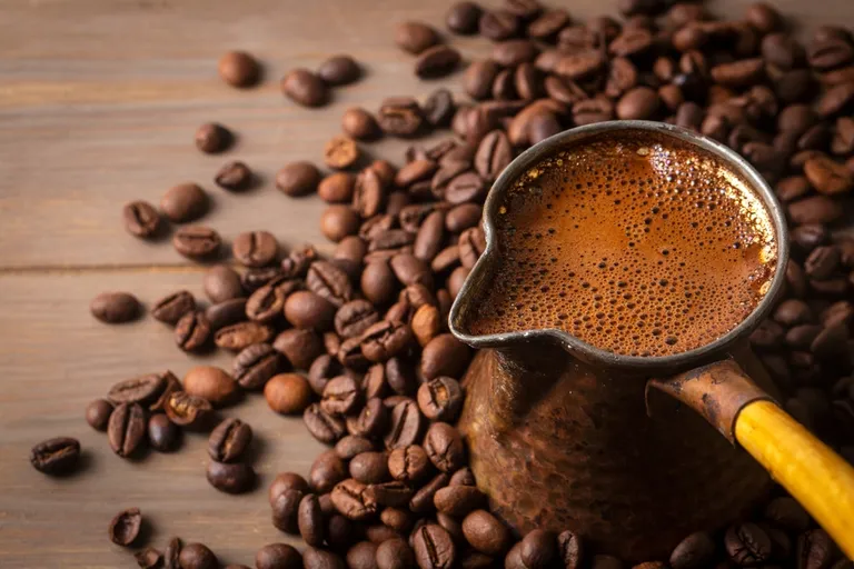 スペインのコーヒーチェーン、10億ユーロ分のビットコイン投資へ
