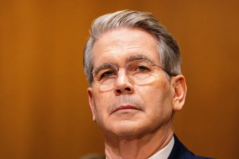 ステーブルコインが米国債務を救う？財務長官の見解とは