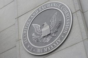 SECは時間稼ぎか？ETF承認遅延に専門家らが見解