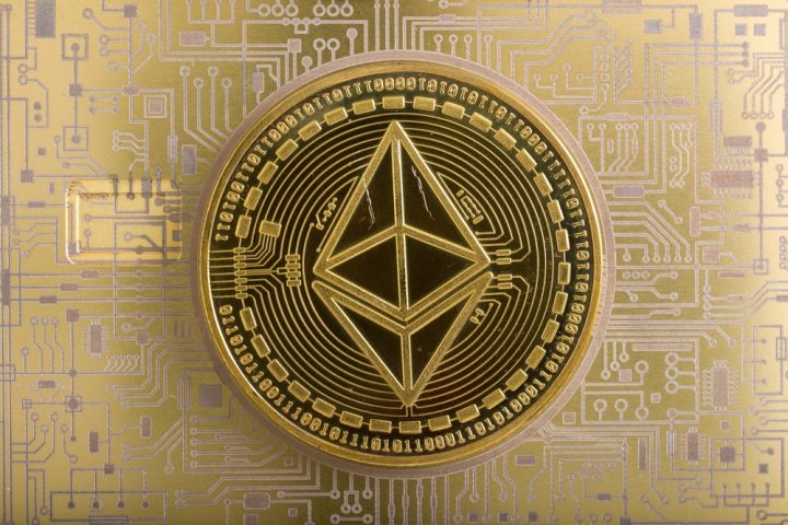 イーサリアム創設者が断言、企業のETH保有が市場を変える