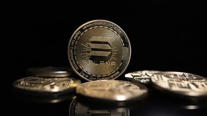「ソラナ」財務戦略企業が本格化｜Galaxy等主導で