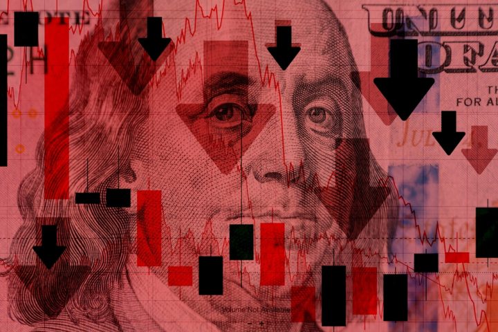 ドル売り急増で「ショートスクイーズ」発生の懸念。市場混乱でビットコインはどうなる？