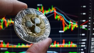 XRP価格はどうなる？ETF承認の光と「事実売り」の影