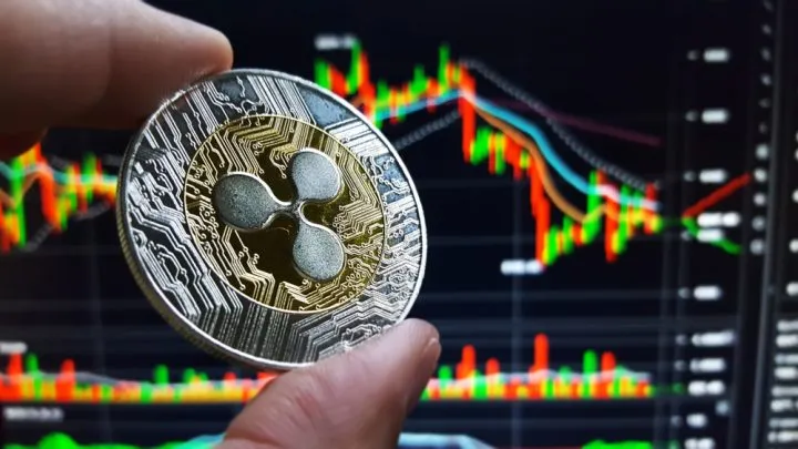 XRP価格はどうなる？ETF承認の光と「事実売り」の影