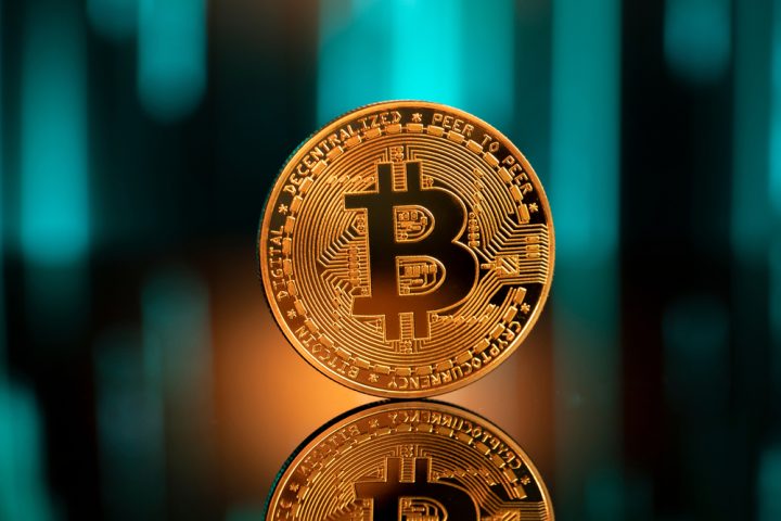 ビットコイン、12万5000ドルが運命の分岐点｜オプション市場が活況