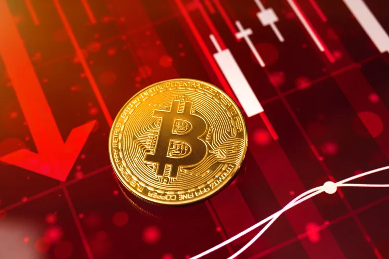 BTC下落、7月以来の安値。次の下値目処は9万6000ドルか