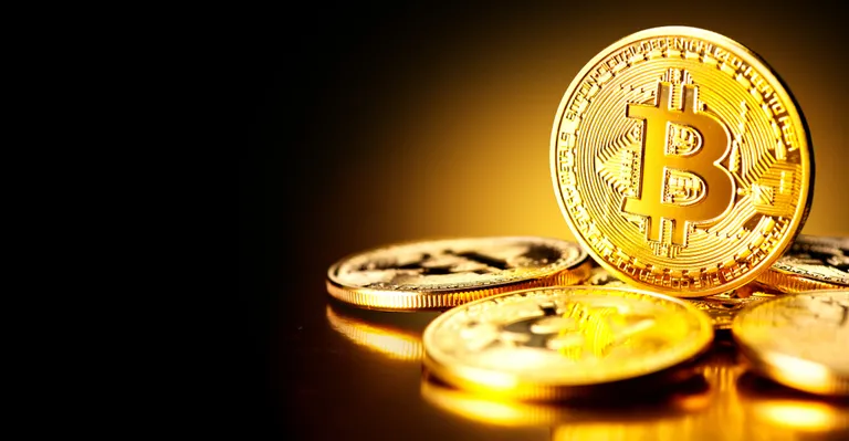 ゴールド高騰の裏でBTC苦戦。地政学的リスク下の新常識
