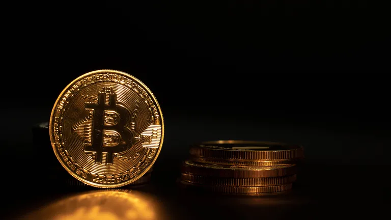 【今日の暗号資産ニュース】ビットコインの真の脅威とは？暗号資産に金商法適用へ