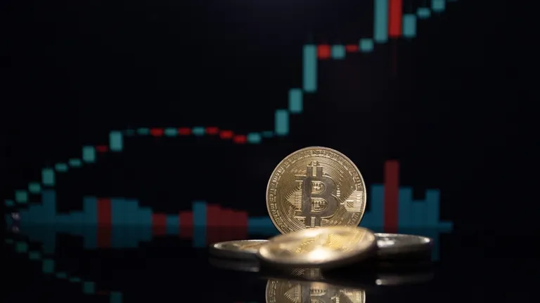 ビットコイン(BTC)、クリスマスの閑散相場で膠着【仮想通貨チャート分析】