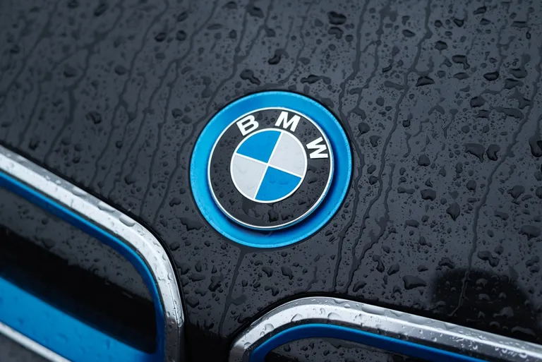 BMW、JPモルガンのブロックチェーン決済を採用へ｜世界初の試み