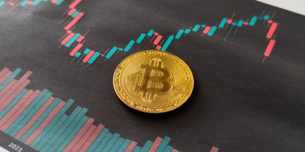 ビットコイン(BTC)、不気味な静けさー「ベアフラッグ」形成か【仮想通貨チャート分析】