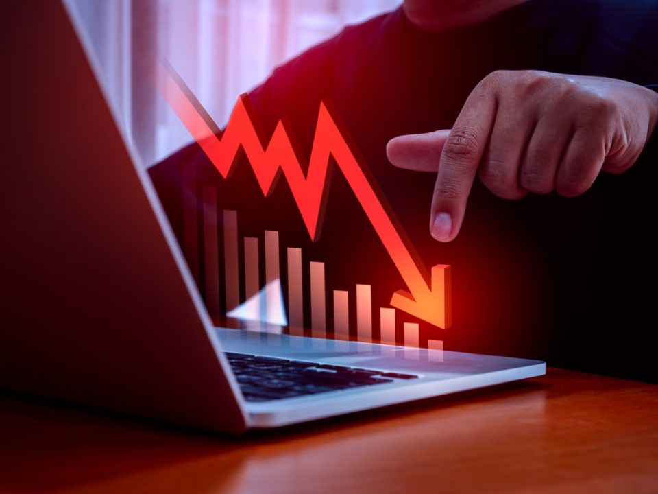 リップル(XRP)、1.85ドルで下げ渋るも反発力なし【仮想通貨チャート分析】