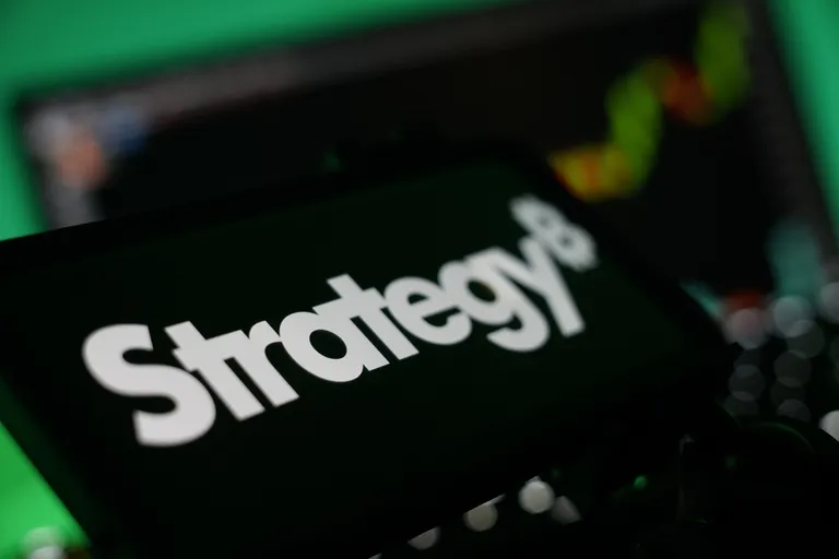 9.1兆円分BTCを保有のストラテジー社、ナスダック100に残留