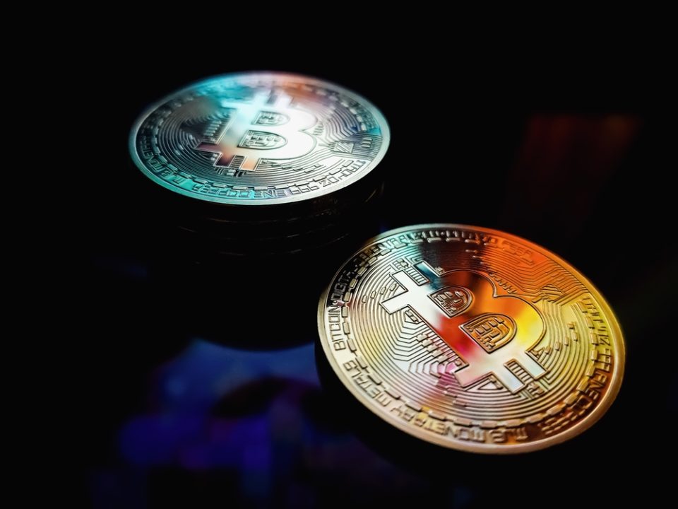 ビットコイン(BTC)、94,000ドル突破ならず急反落【仮想通貨チャート分析】