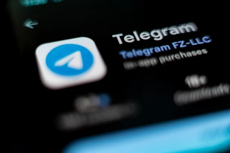 NFTプロジェクト「Meebits」Telegramでステッカーを販売開始