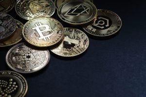 アルトコイン冬の時代、平均生存率6%｜ビットコインと二極化進む