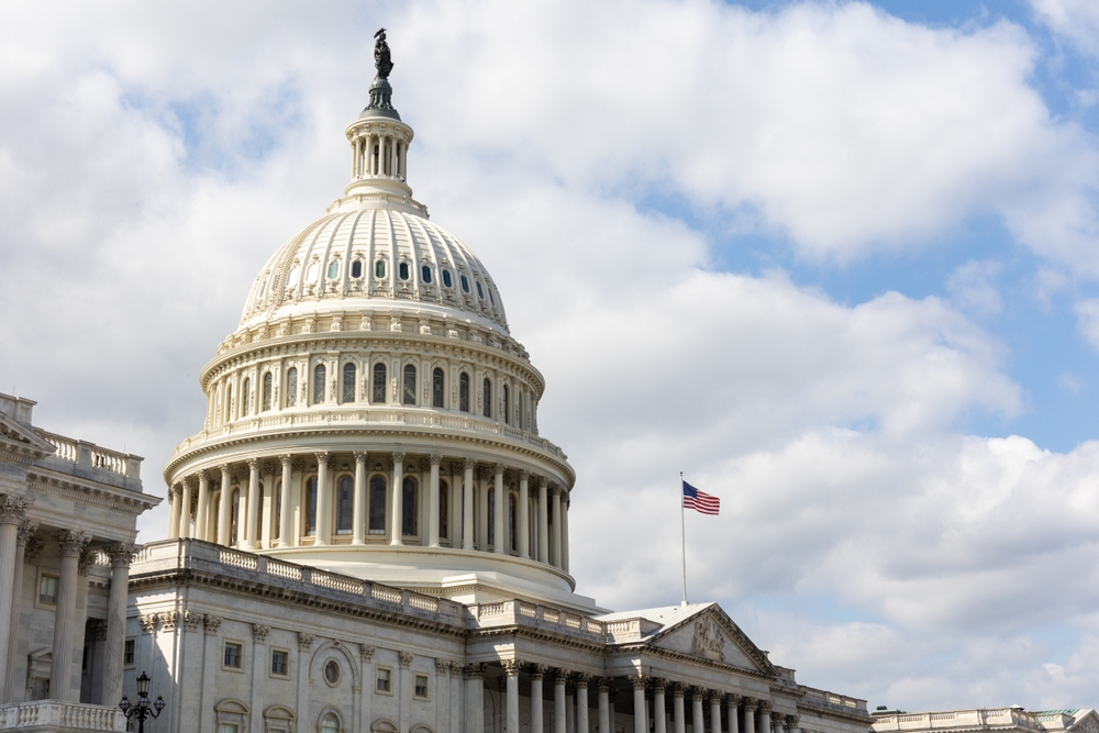 米政府、仮想通貨法案巡り非公開会合へ|ステーブルコイン利回りが壁