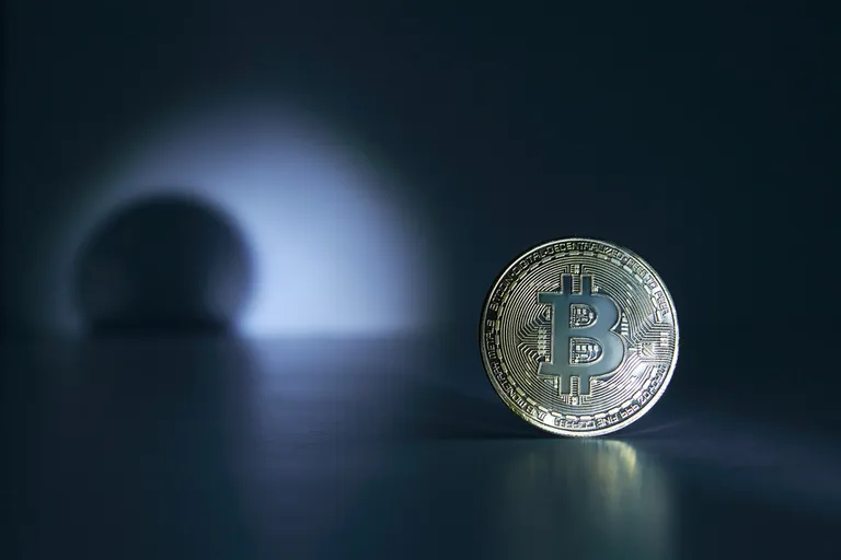 ビットコイン底打ちは730万円？専門家が示す暴落の予兆とは