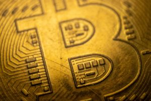 ビットコイン、CPIより原油価格が重要？新たなマクロ相関に迫る