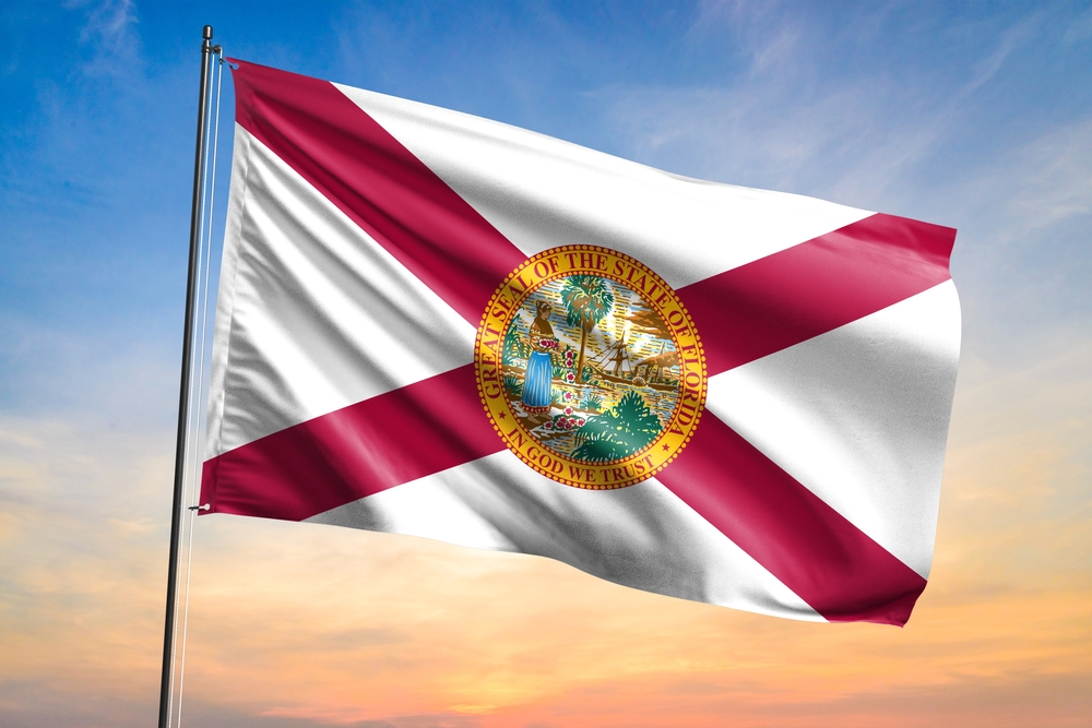 反CBDCのフロリダ州知事、州独自のステーブルコイン規制を構築へ