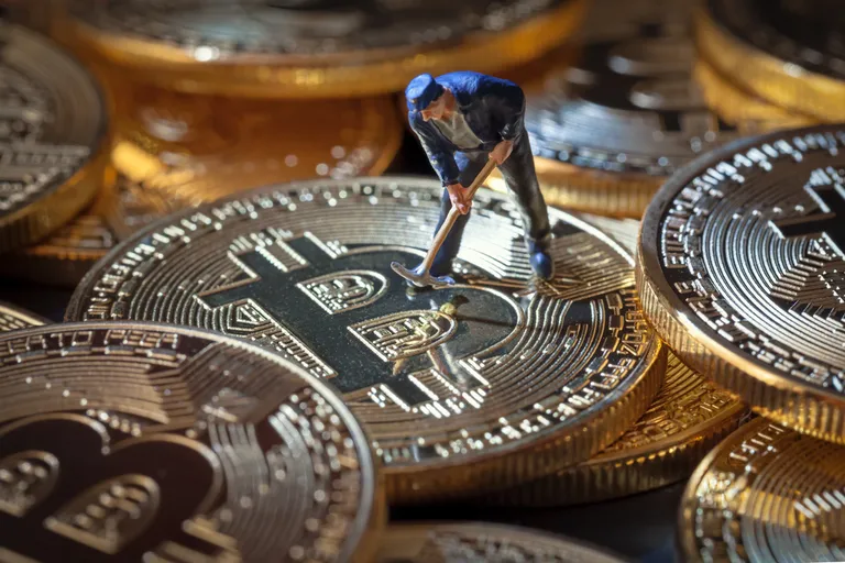 【今日の仮想通貨ニュース】米マイニング最大手がBTC全売却の噂を否定。リップルによってETF上場プロセスに変化か