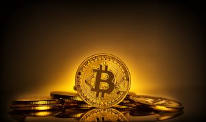 仮想通貨500銘柄の取引高が急減、ビットコインは独走状態