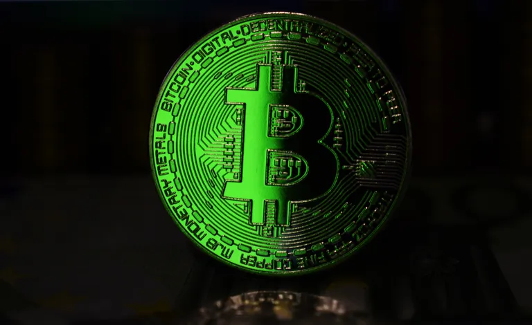 【今日の仮想通貨ニュース】BTCの検索関心は低水準。マイナーの採算悪化