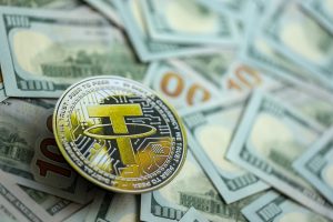 イラン革命防衛隊のUSDT凍結はBTCに好影響？「ペトロダラー」の誤解を指摘