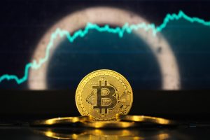 【今日の仮想通貨ニュース】円のリスクヘッジにBTCが浮上。パウエル解任でインフレ再燃？