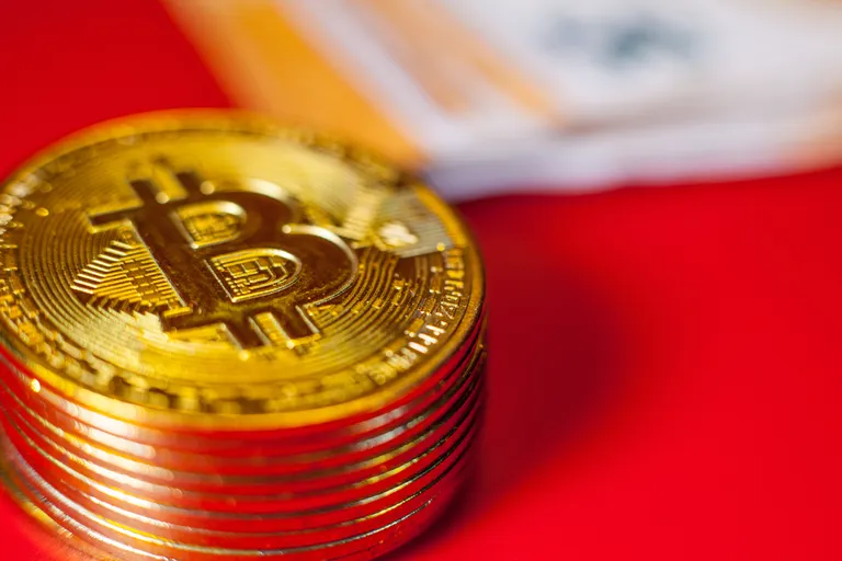 ビットコイン強気相場は本物？利確売りでヘッジ局面か