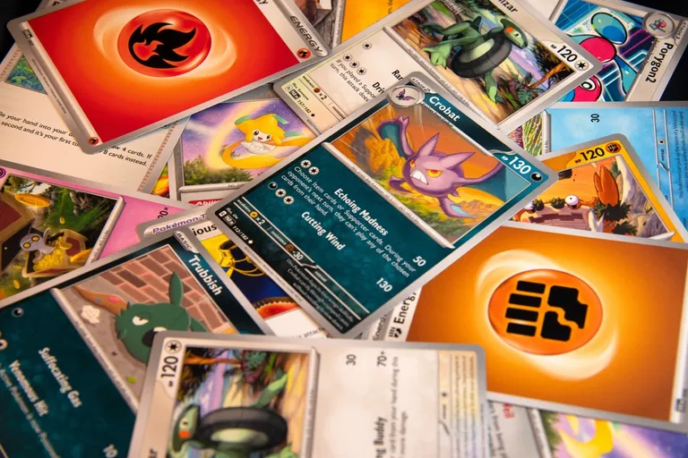 ポケモンカードやロレックスのトークン化が次のNFTブームに？