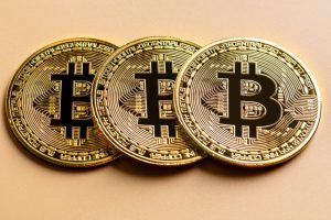 ビットコインETFが1日6億ドル超の流入、8万ドル突破と同タイミング