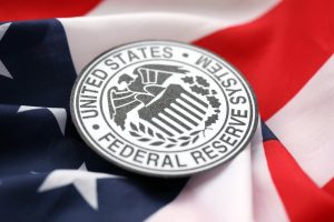 FRBが仮想通貨企業に直接決済の道か、銀行界は流動性リスクを警告
