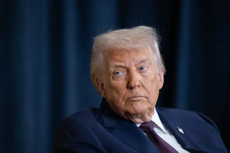 トランプ系企業、含み損2650BTCを取引所へ移動｜売却の兆候か