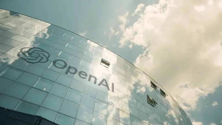 OpenAIが上場申請、IPOの波はビットコインを呑み込むか？
