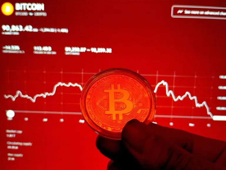 マイクロン史上最高の四半期決算でメモリ株絶好調、AI相場は最高潮——それでもビットコインだけが下がり続ける理由