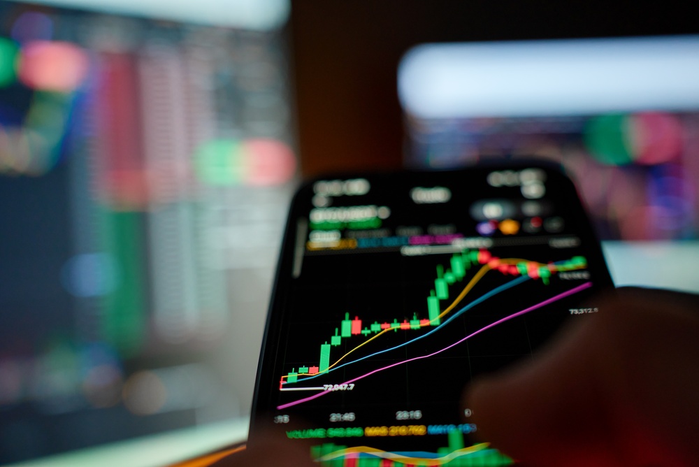 仮想通貨アプリで株が買える時代へ、伝統金融とどちらが勝つ？