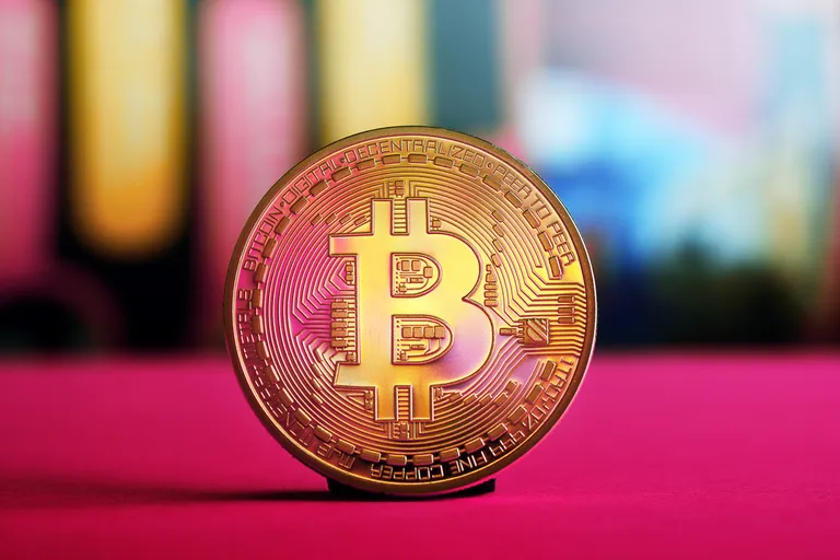 ビットコイン1億6000万円への道、鍵はAI債務危機後の資金の行方
