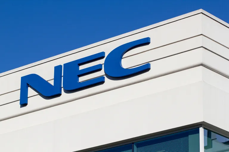 NEC、顔認証でステーブルコイン決済へ｜株価は2割安に低迷
