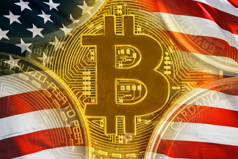 トランプ肝いりのBTC準備金、なぜ進まない？法的課題が浮上