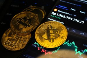 ビットコイン反発も「売り圧4.9万枚」の影｜6万ドルが攻防線