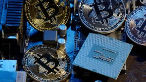 マイニング企業がAI大家に?売上9割をリースで稼ぐも純損失