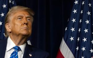 トランプ氏の投稿を売る「月10万ドル」のAPI登場｜数分でBTC急変も