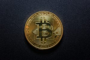 米上場企業が686BTCを売却｜担保ローン全額返済も資金難は継続